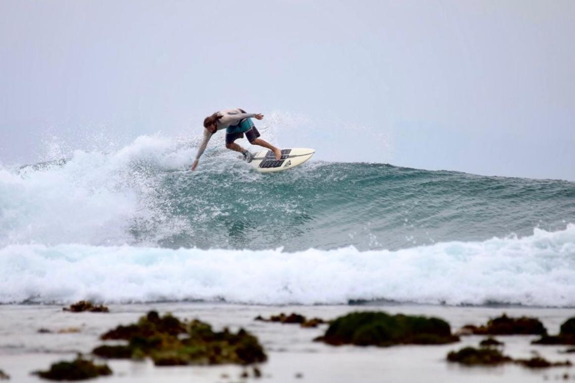 مبيت وإفطار Masokut Carve Bay Mentawai المظهر الخارجي الصورة