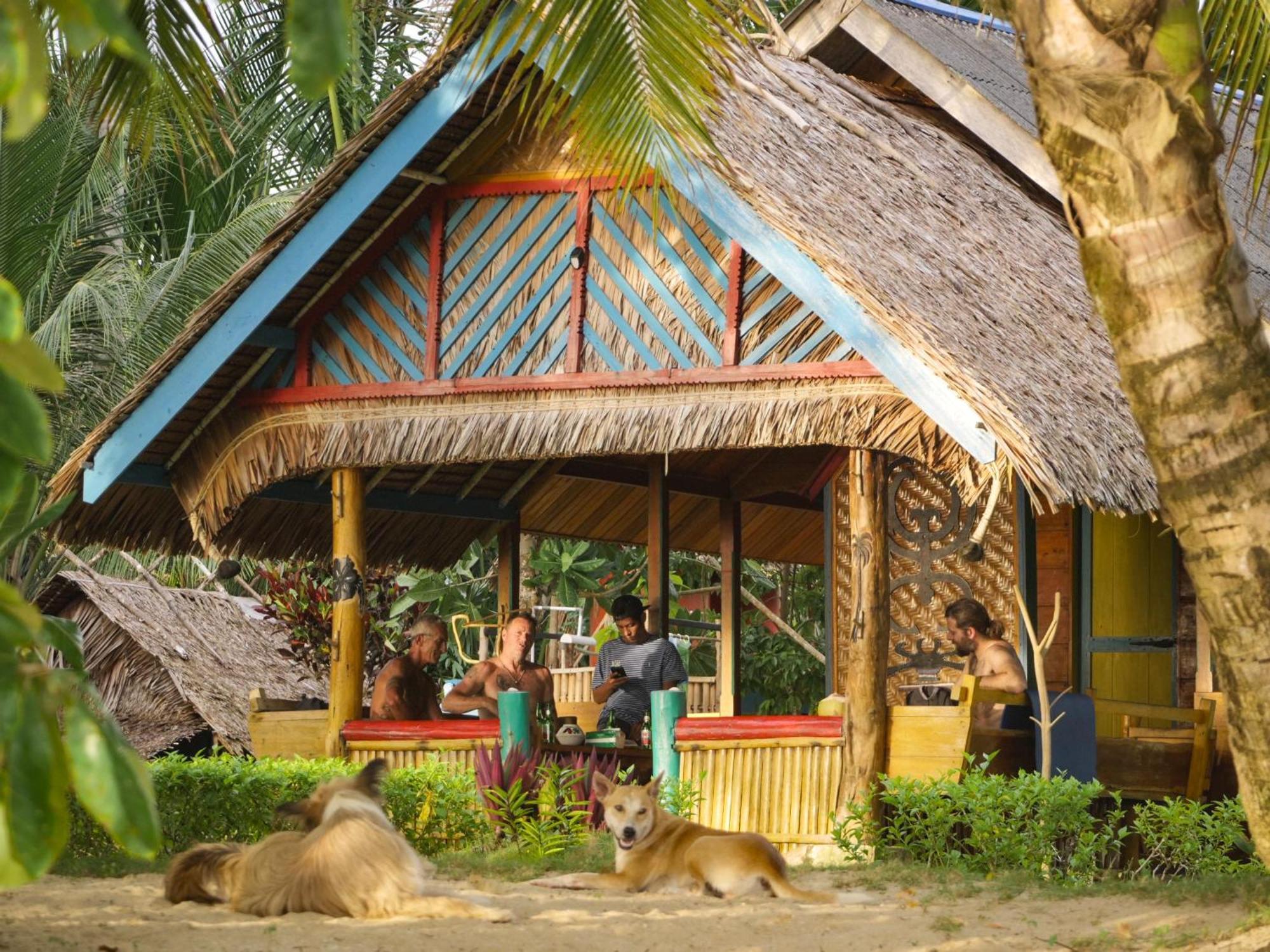 مبيت وإفطار Masokut Carve Bay Mentawai المظهر الخارجي الصورة
