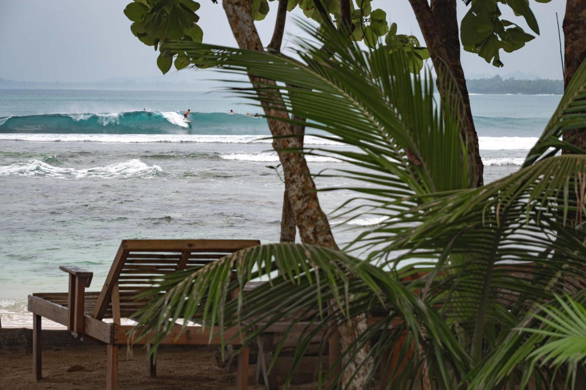 مبيت وإفطار Masokut Carve Bay Mentawai المظهر الخارجي الصورة